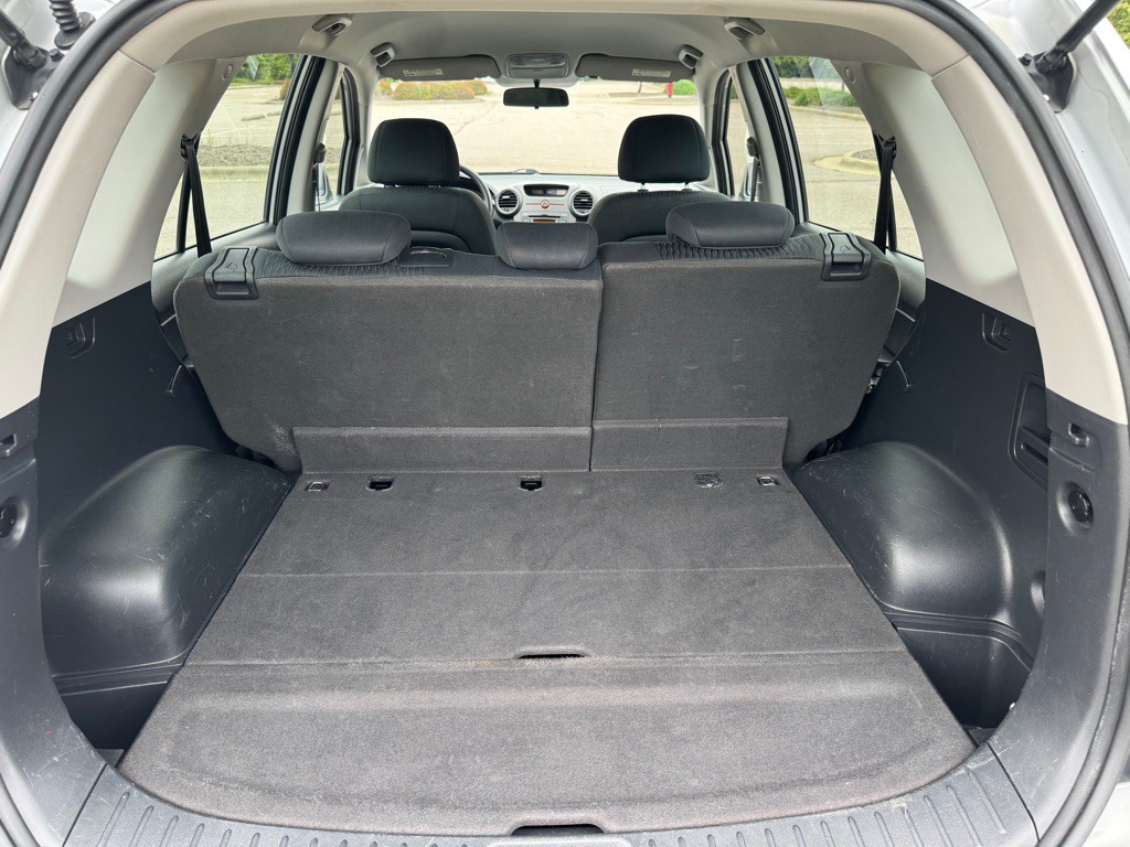 2009 Kia Rondo Image 31