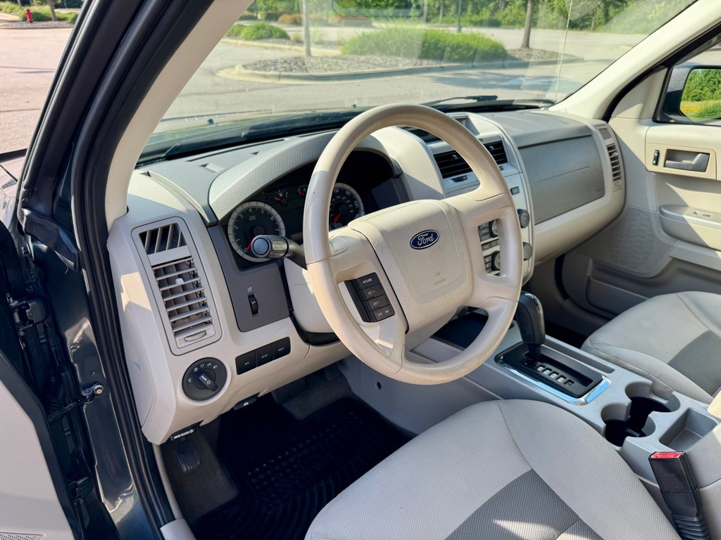 2008 Ford Escape Image 12