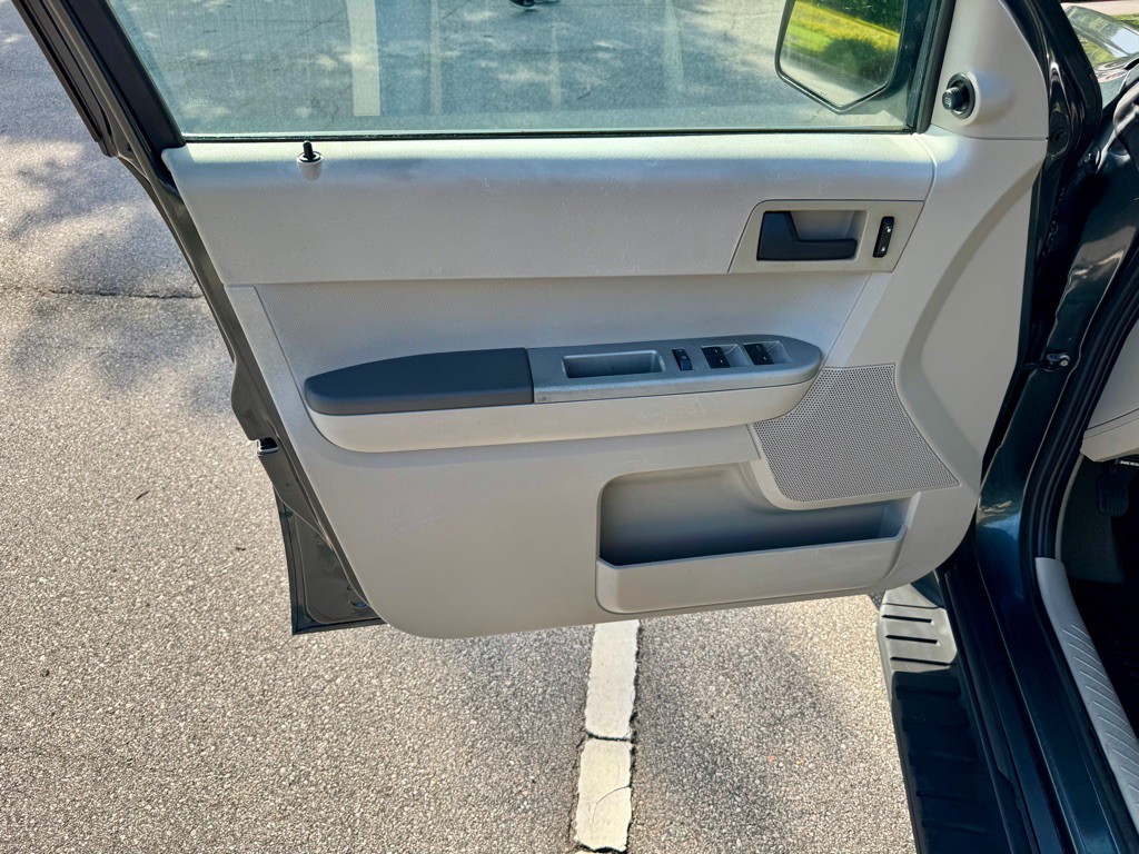 2008 Ford Escape Image 13