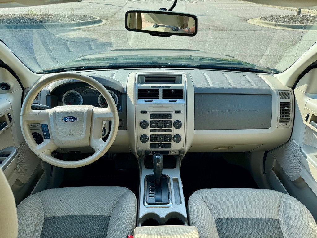 2008 Ford Escape Image 18