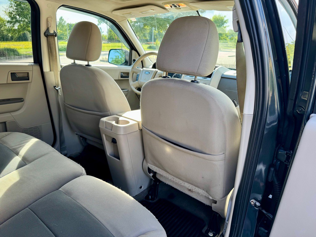 2008 Ford Escape Image 24