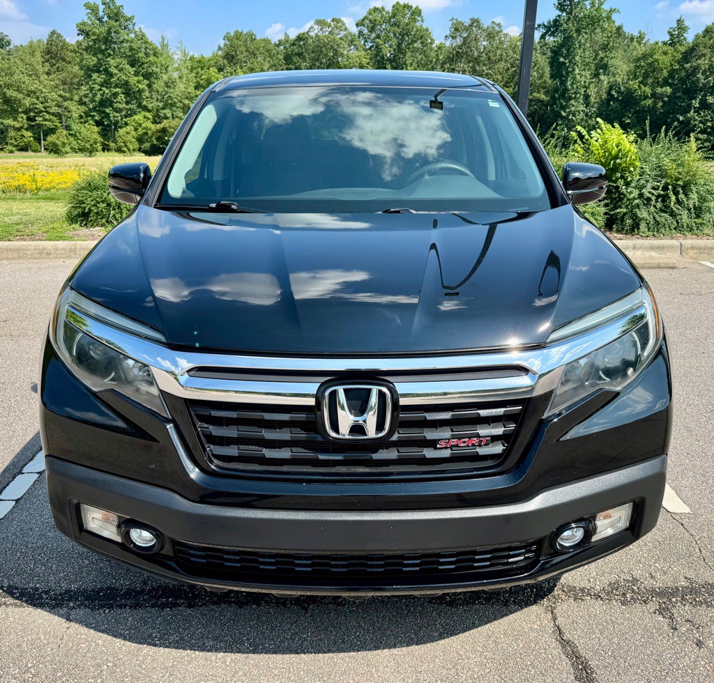 2019 Honda Ridgeline Image 2