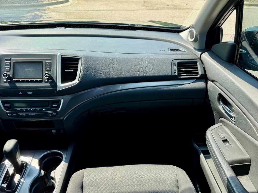 2019 Honda Ridgeline Image 21