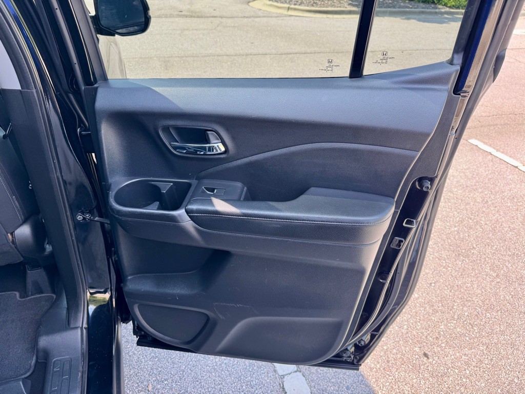 2019 Honda Ridgeline Image 25
