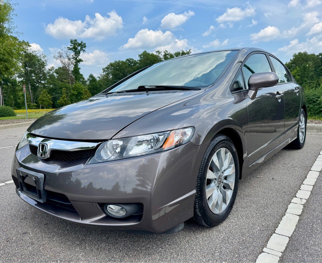 2010 Honda Civic Image 1