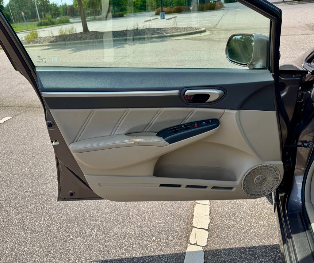 2010 Honda Civic Image 12
