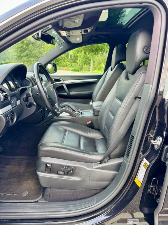 2009 Porsche Cayenne Image 10