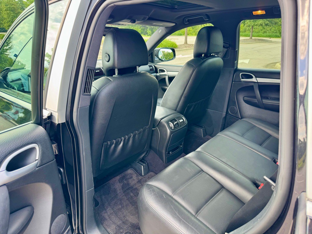 2009 Porsche Cayenne Image 16
