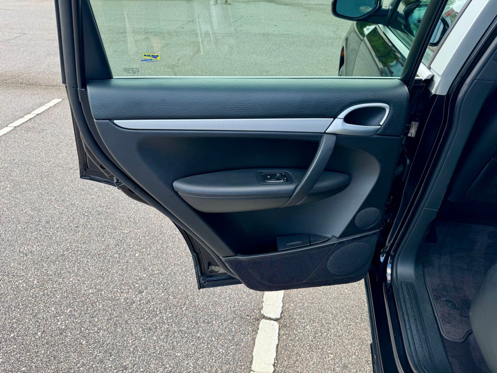 2009 Porsche Cayenne Image 17