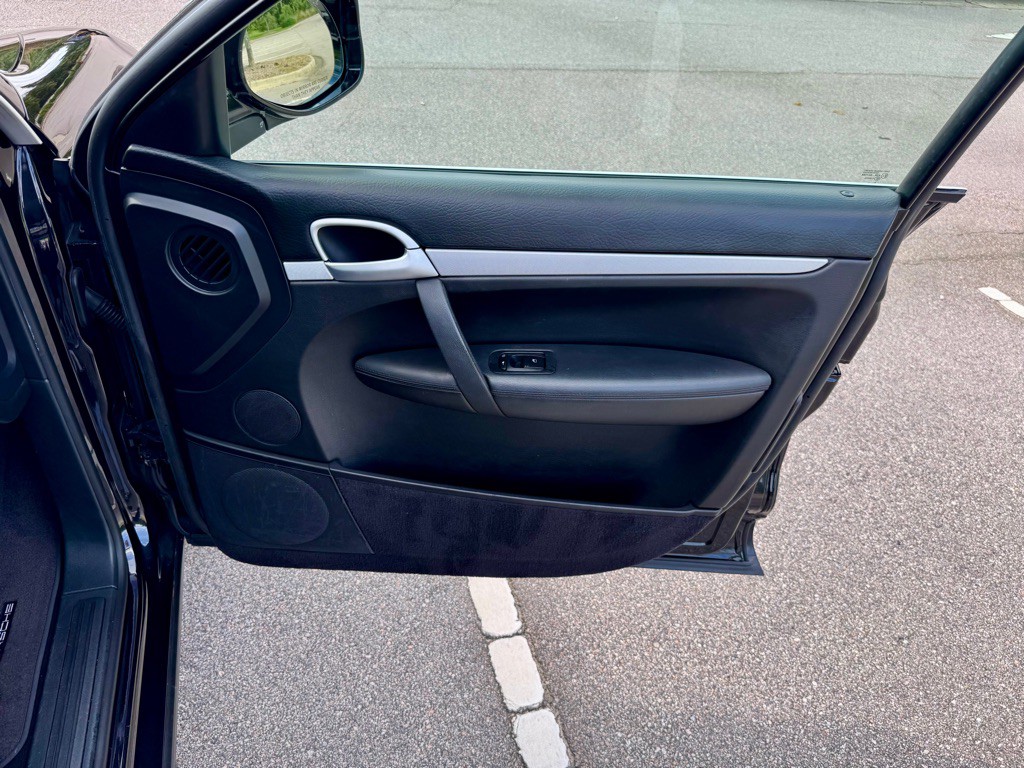2009 Porsche Cayenne Image 28