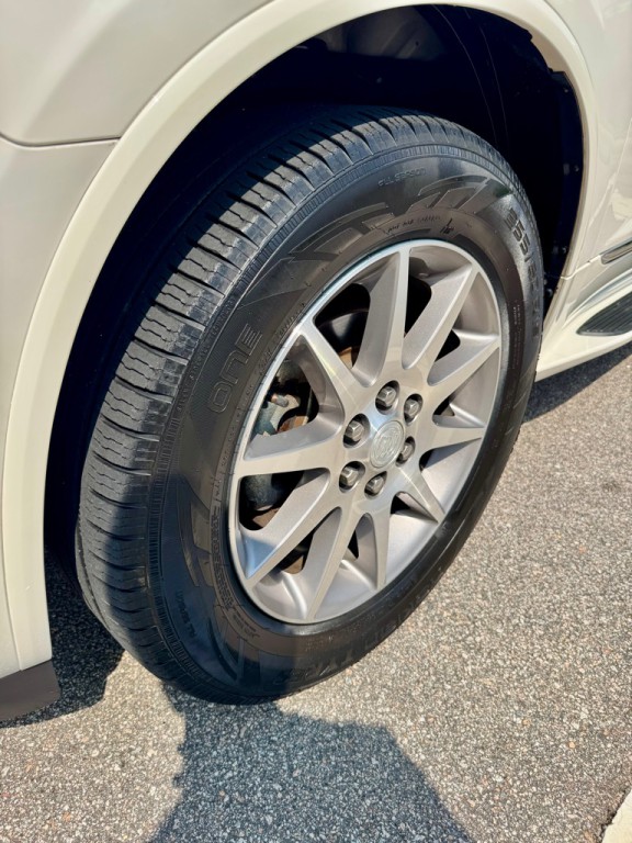2014 Buick Enclave Image 9