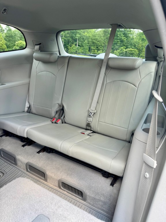 2014 Buick Enclave Image 16