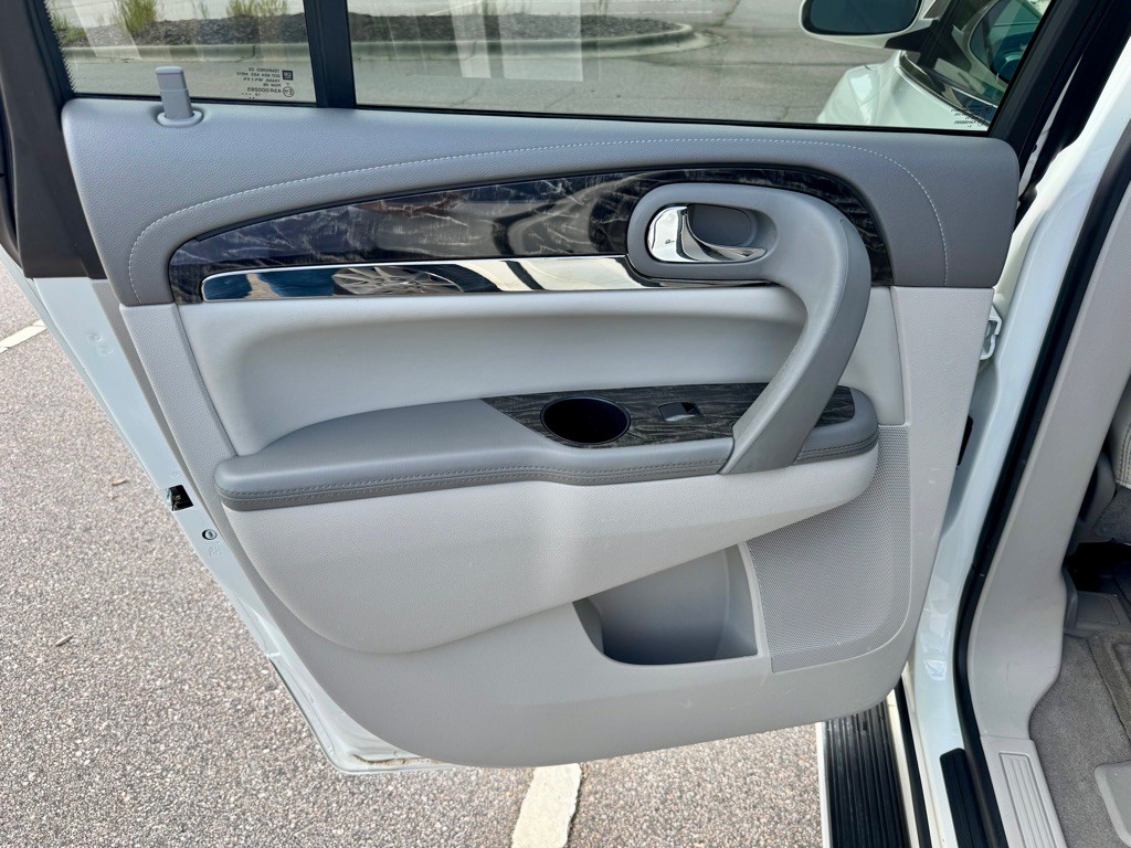 2014 Buick Enclave Image 18