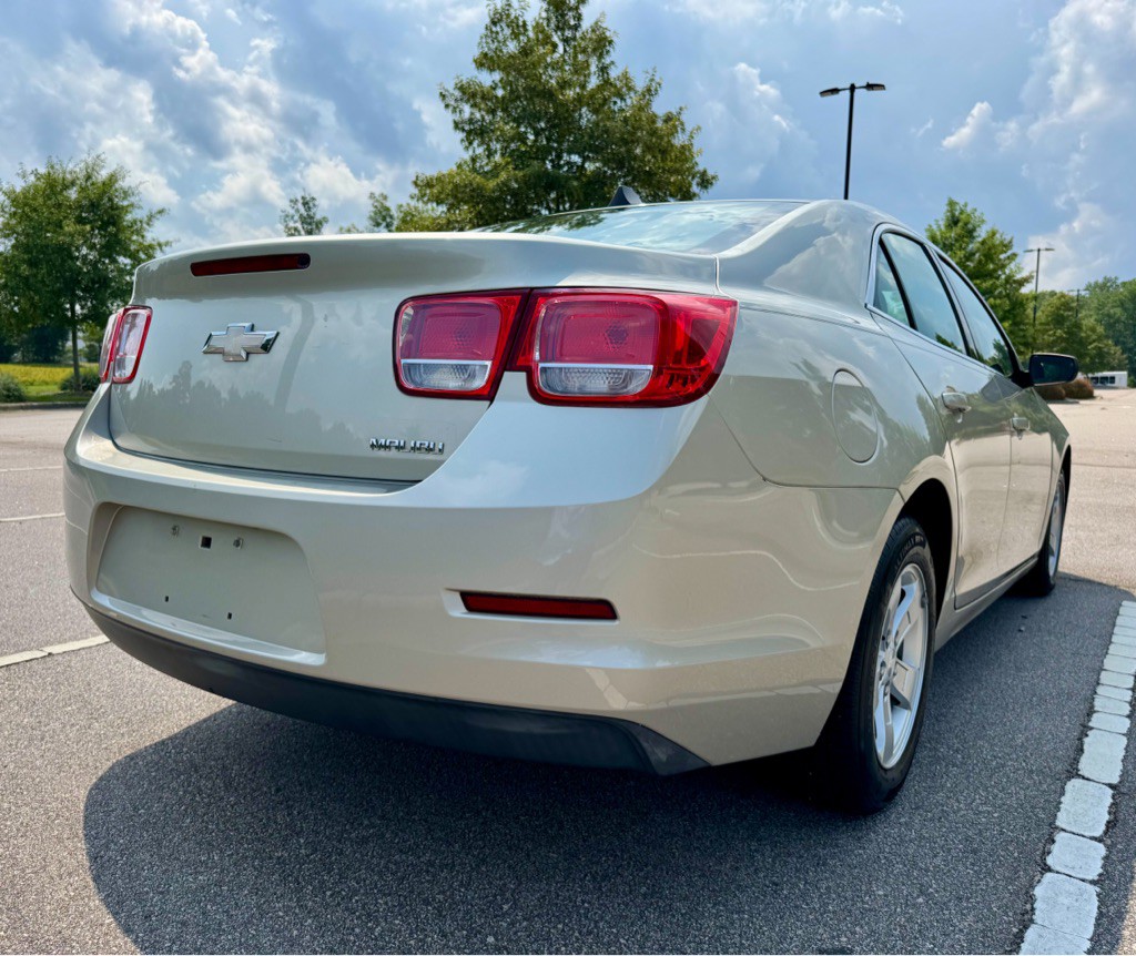 2013 Chevrolet Malibu Image 5