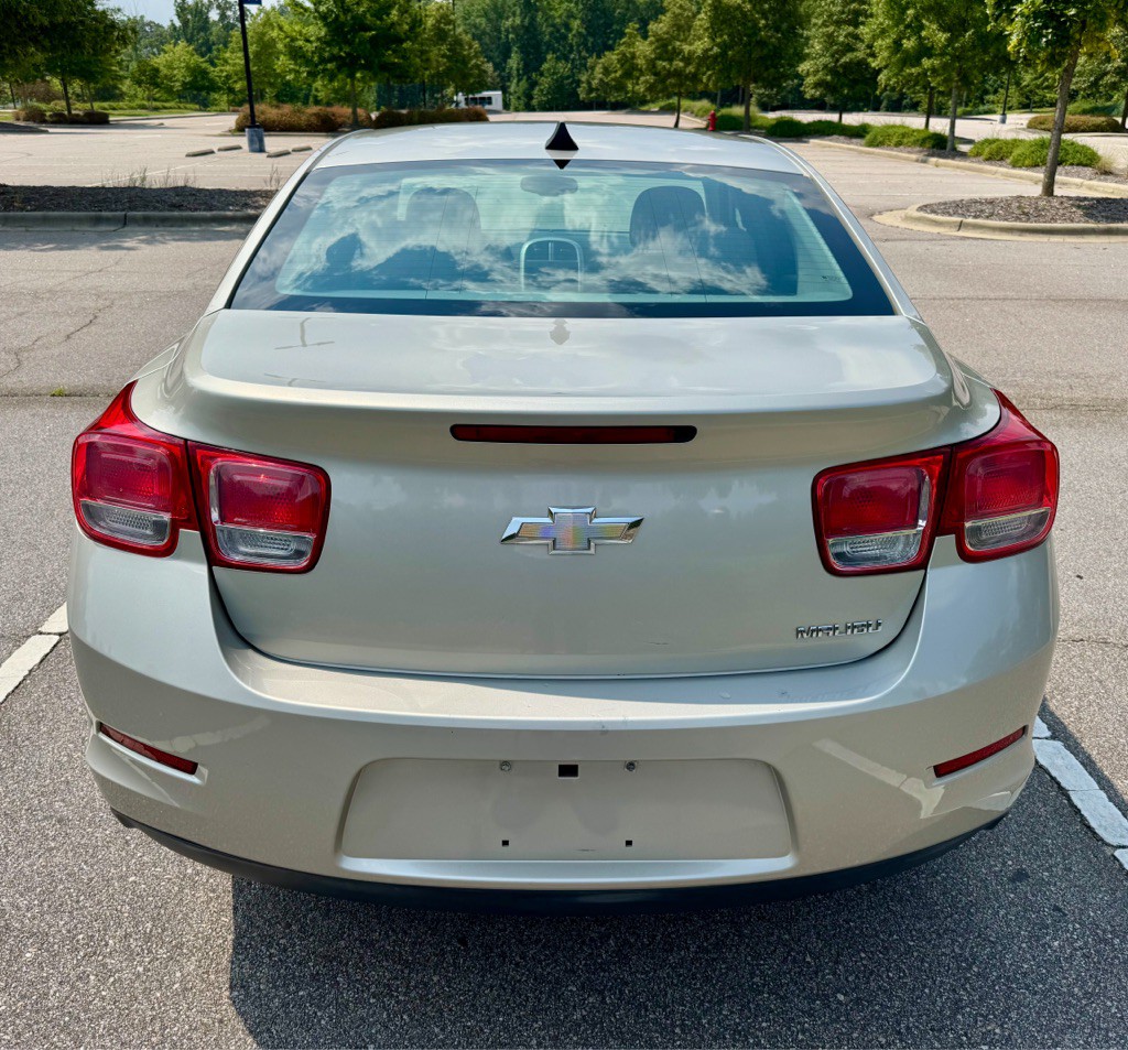 2013 Chevrolet Malibu Image 6