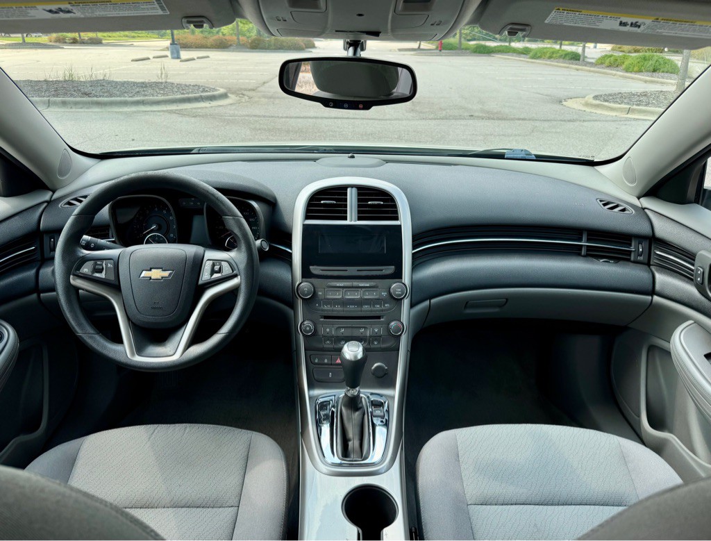 2013 Chevrolet Malibu Image 17