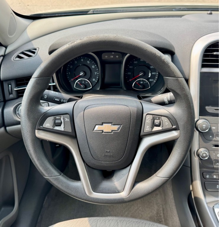 2013 Chevrolet Malibu Image 18