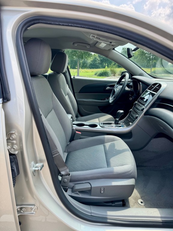 2013 Chevrolet Malibu Image 25