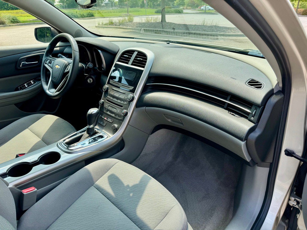 2013 Chevrolet Malibu Image 27