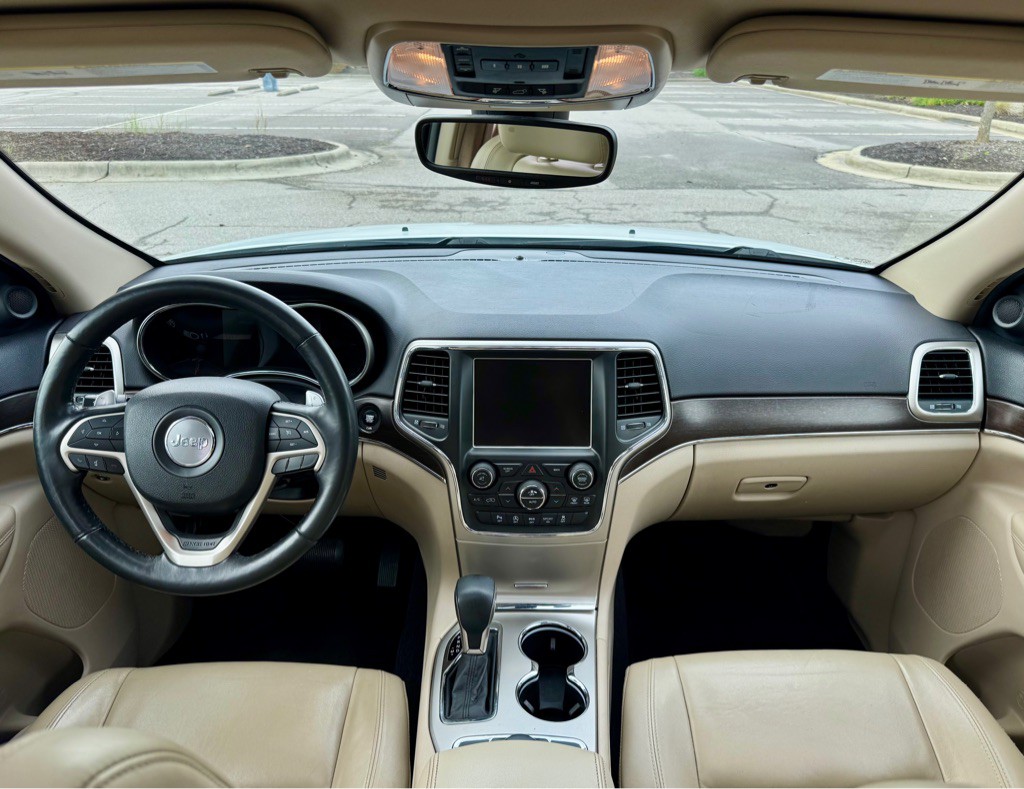 2017 Jeep Grand Cherokee Image 19