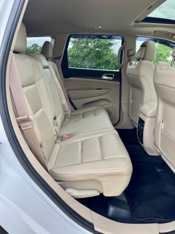 2017 Jeep Grand Cherokee Image 23