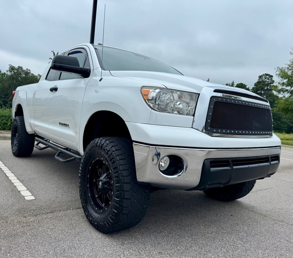 2010 Toyota Tundra Image 3