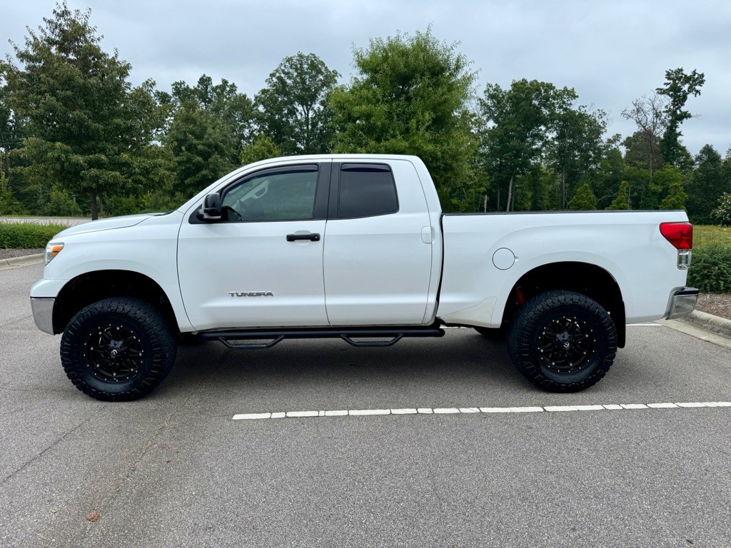 2010 Toyota Tundra Image 8
