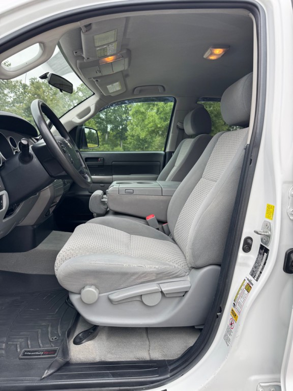 2010 Toyota Tundra Image 10