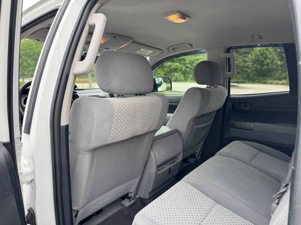 2010 Toyota Tundra Image 14