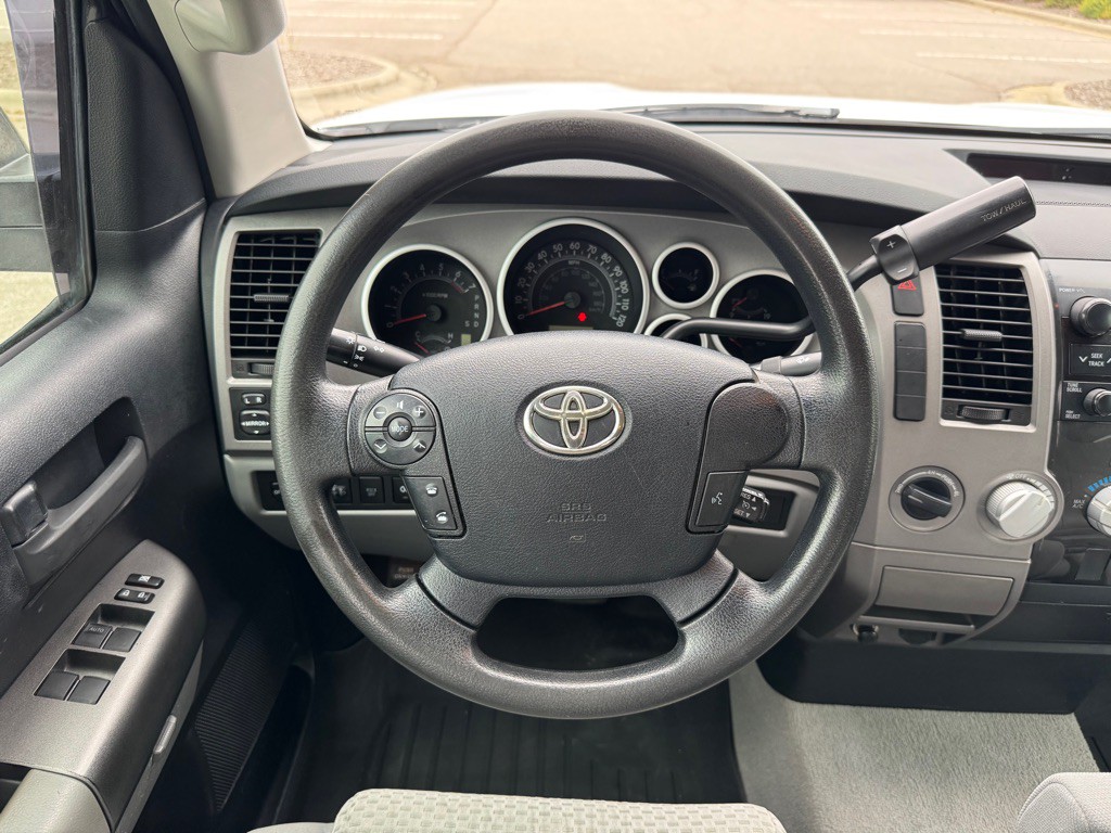 2010 Toyota Tundra Image 16