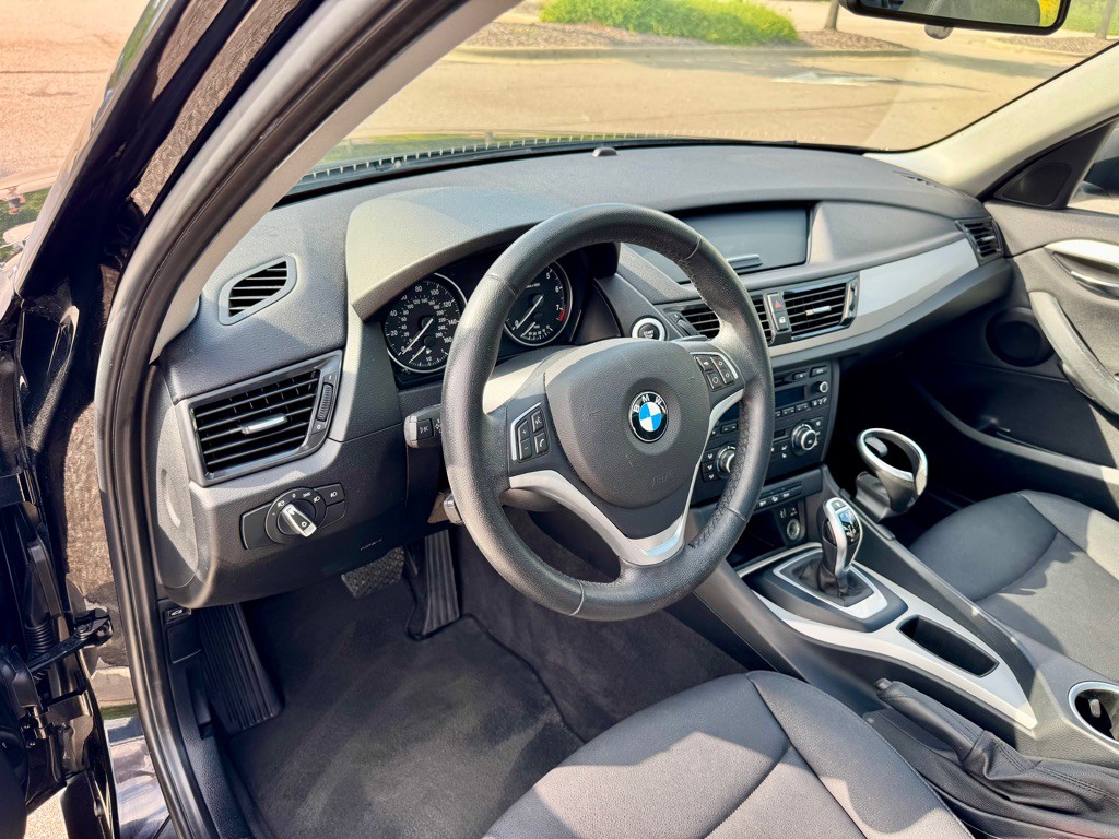 2015 BMW X1 Image 11