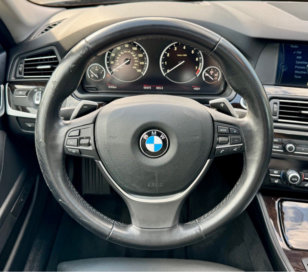 2011 BMW 5 Series Image 17