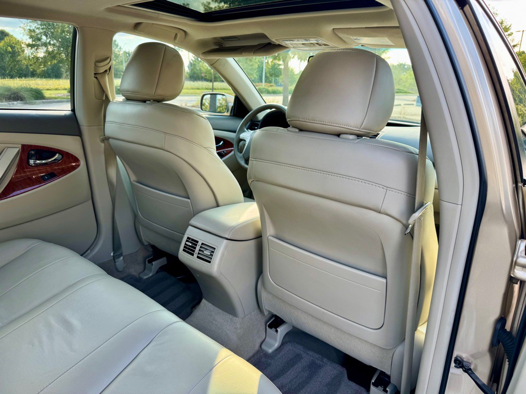 2011 Toyota Camry Image 21
