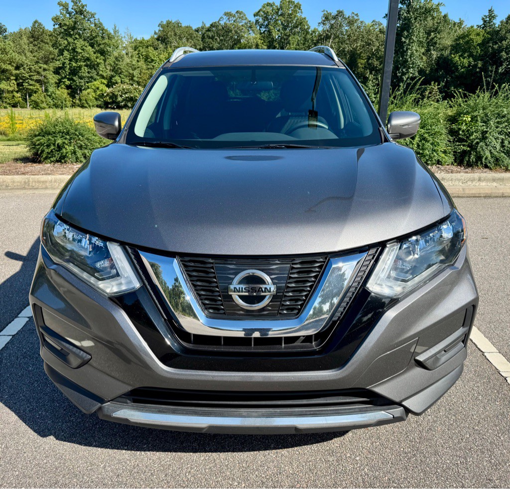 2017 Nissan Rogue Image 2