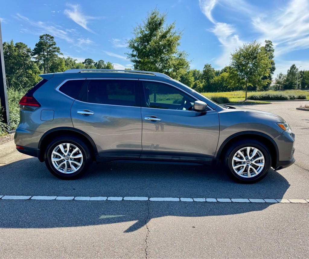 2017 Nissan Rogue Image 4