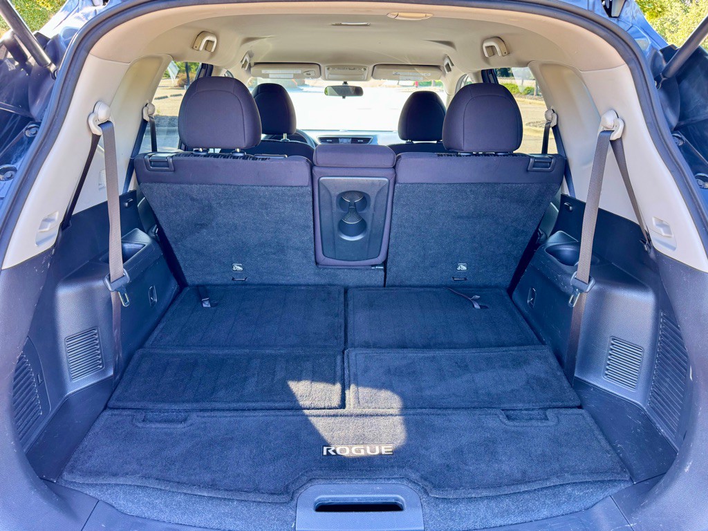 2017 Nissan Rogue Image 29