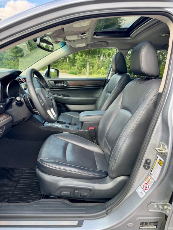 2015 Subaru Outback Image 9