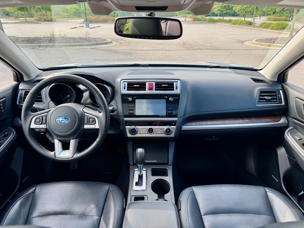 2015 Subaru Outback Image 18