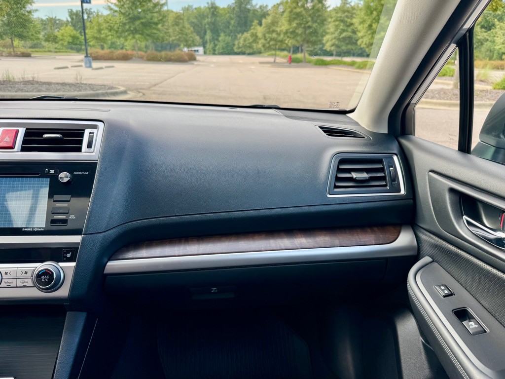 2015 Subaru Outback Image 21