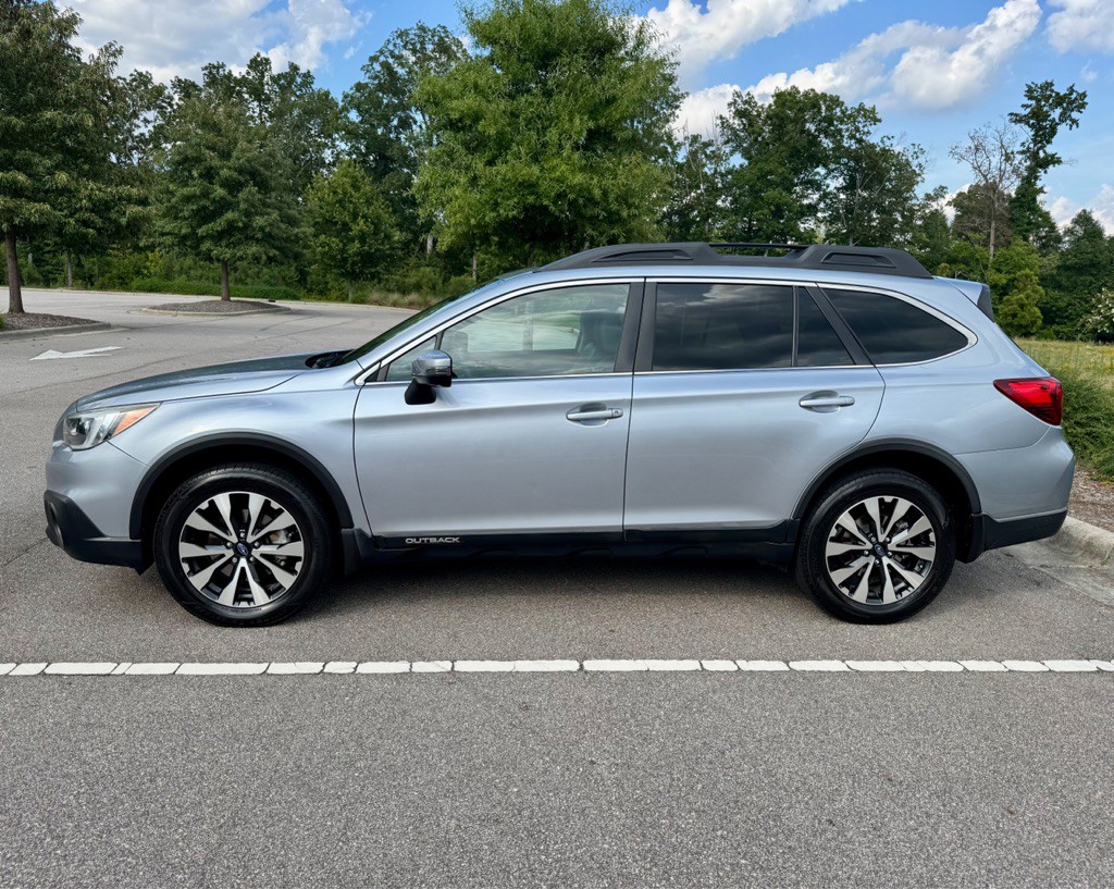 2015 Subaru Outback Image 31