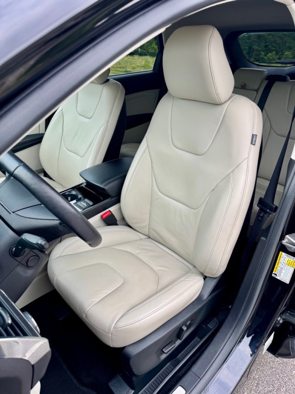 2020 Ford Edge Image 11