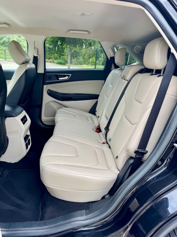 2020 Ford Edge Image 14