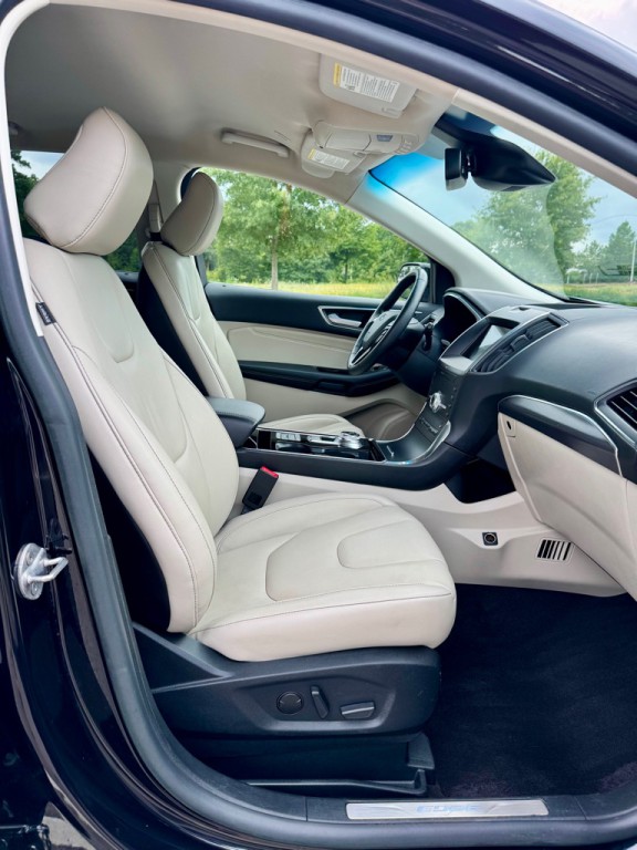 2020 Ford Edge Image 26