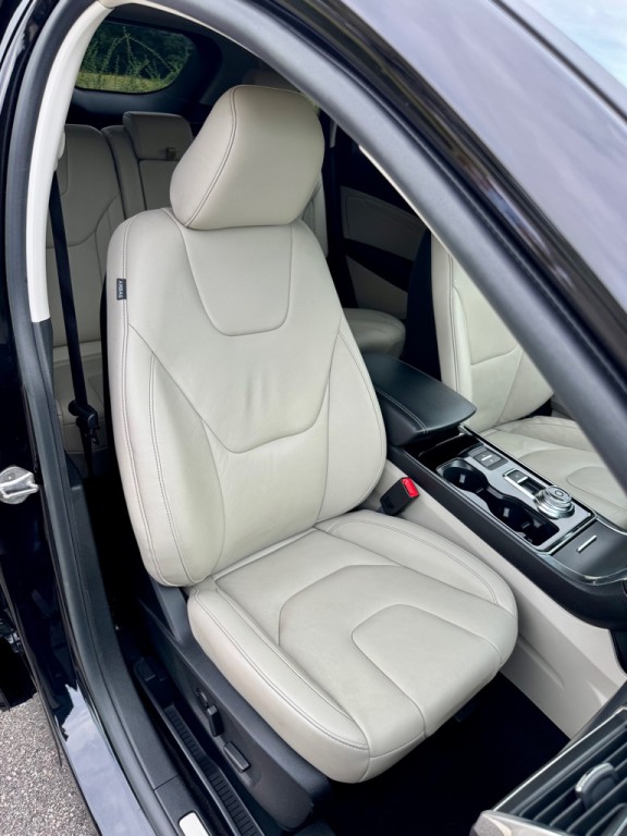2020 Ford Edge Image 27