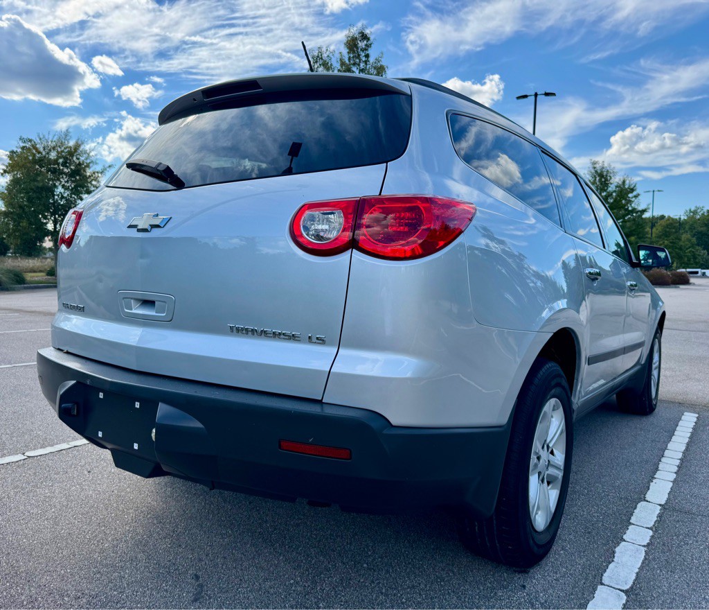 2009 Chevrolet Traverse Image 5