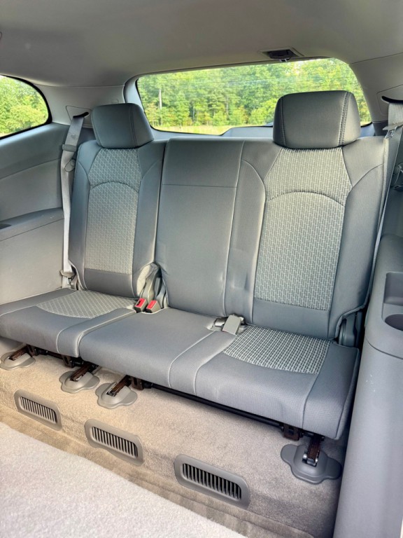 2009 Chevrolet Traverse Image 14