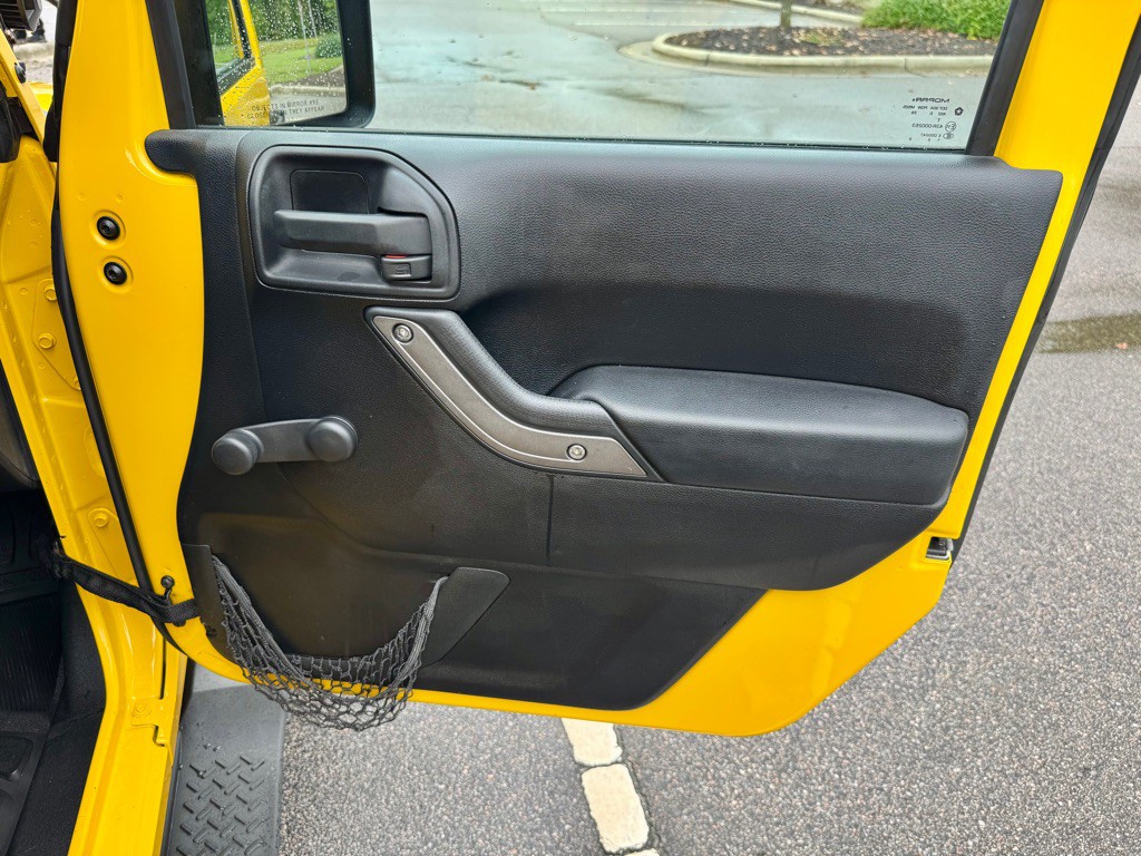 2011 Jeep Wrangler Unlimited Image 26