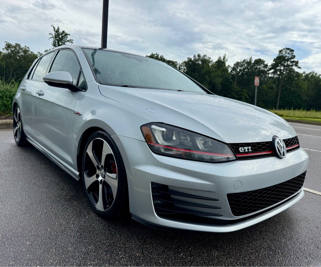 2016 Volkswagen GTI Image 3