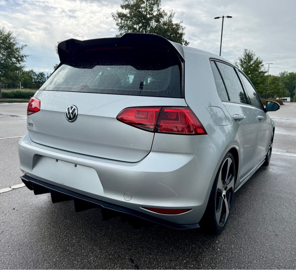 2016 Volkswagen GTI Image 5