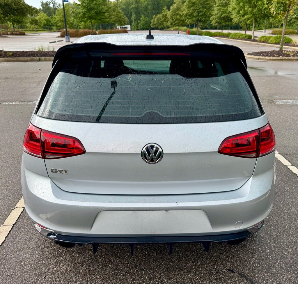 2016 Volkswagen GTI Image 6